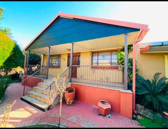 4 BEDROOM HOUSE FOR SALE IN PRIMROSE